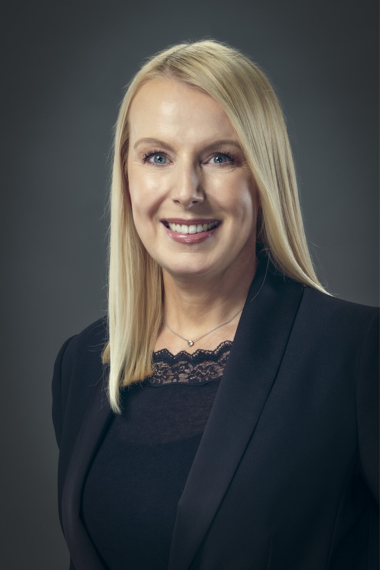 HELENA LOKAR Telekom